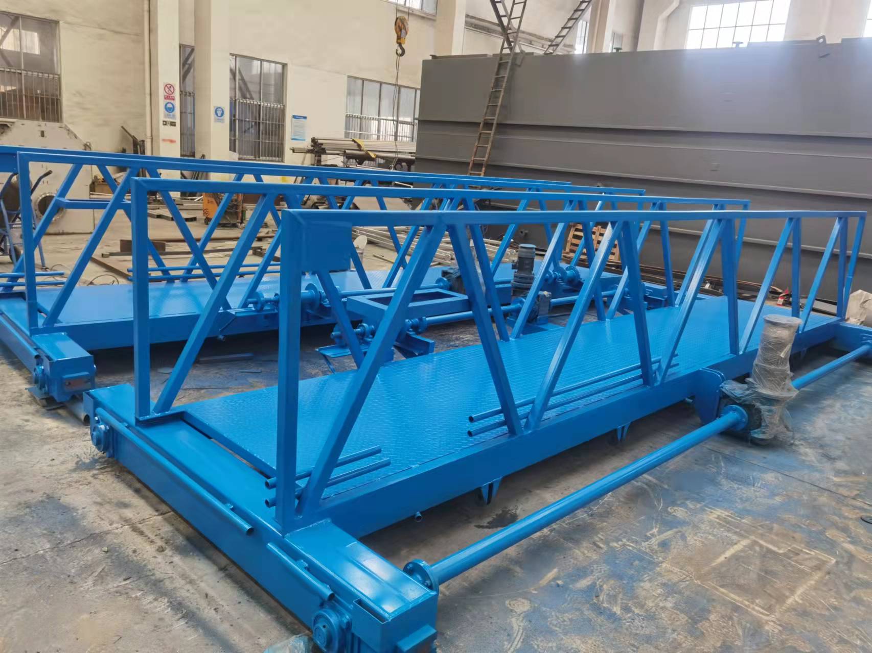 桁车式刮(吸)泥机